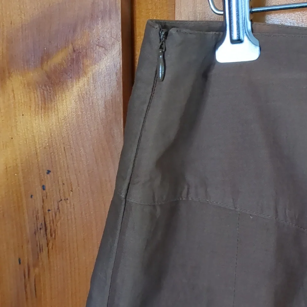 Side zip circle skirt pleated, decorative sequined border w/ embroidery detail - Picture 5 of 6